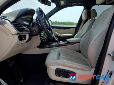 Zdjęcie 7 z 13 samochodu: 2018 BMW X5 XDRIVE35I VIN:5UXKR0C56JL073121 - miniatura