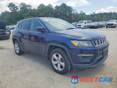 Czwarte zdjęcie samochodu z boku: 2018 JEEP COMPASS LATITUDE VIN:3C4NJCBB6JT338882 - miniatura