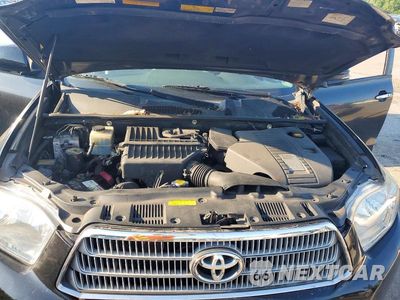 Zdjęcie 12 z 13 samochodu: 2008 TOYOTA HIGHLANDER HYBRID LIMITED VIN:JTEEW44A282004108 - miniatura