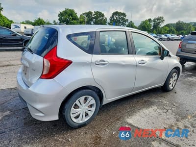 Trzecie zdjęcie samochodu z tyłu: 2017 NISSAN VERSA NOTE SV VIN:3N1CE2CP1HL359703 - miniatura