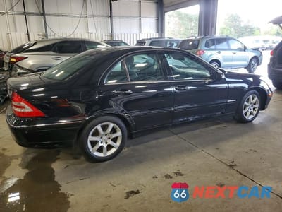 Trzecie zdjęcie samochodu z tyłu: 2007 MERCEDES-BENZ C 280 4MATIC VIN:WDBRF92H47F913329 - miniatura