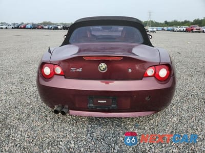 Zdjęcie 6 z 12 samochodu: 2005 BMW Z4 3.0 VIN:4USBT53505LT28278 - miniatura