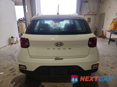 Zdjęcie 6 z 12 samochodu: 2025 HYUNDAI VENUE SEL VIN:KMHRC8A35SU370406 - miniatura