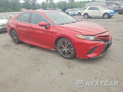 Czwarte zdjęcie samochodu z boku: 2019 TOYOTA CAMRY L VIN:4T1B11HK2KU192949 - miniatura