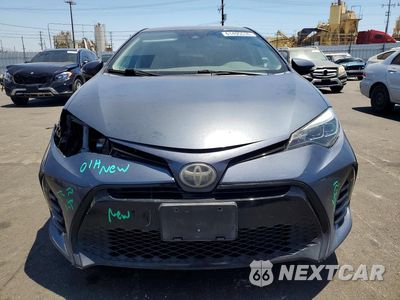 Piąte zdjęcie samochodu w środku: 2017 TOYOTA COROLLA SE VIN:5YFBURHE3HP684187 - miniatura