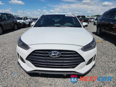 Piąte zdjęcie samochodu w środku: 2020 HYUNDAI VELOSTER 2.0L VIN:KMHTG6AF4LU024695 - miniatura