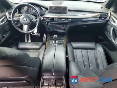 Zdjęcie 8 z 12 samochodu: 2015 BMW X5 XDRIVE50I VIN:5UXKR6C53F0J79134 - miniatura