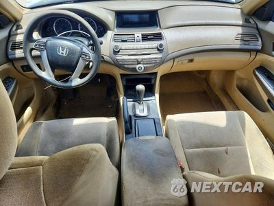 Zdjęcie 8 z 12 samochodu: 2009 HONDA ACCORD LX VIN:1HGCP26349A087285 - miniatura