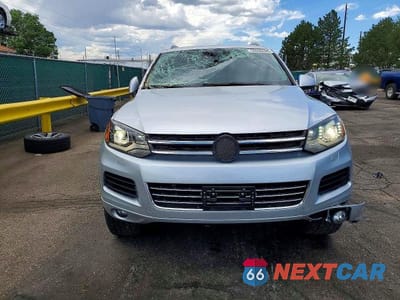 Piąte zdjęcie samochodu w środku: 2012 VOLKSWAGEN TOUAREG V6 TDI VIN:WVGFK9BP7CD001805 - miniatura