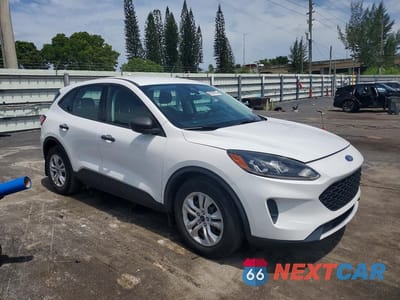 Czwarte zdjęcie samochodu z boku: 2022 FORD ESCAPE S VIN:1FMCU0F69NUA84666 - miniatura