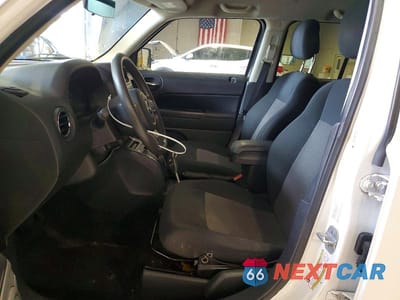 Zdjęcie 7 z 13 samochodu: 2011 JEEP PATRIOT SPORT VIN:1J4NT1GA4BD285647 - miniatura