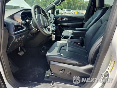 Zdjęcie 7 z 13 samochodu: 2026 CHRYSLER PACIFICA SELECT VIN:2C4RC1BG7TR220308 - miniatura