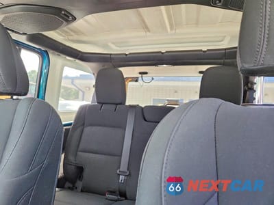 Zdjęcie 10 z 13 samochodu: 2020 JEEP WRANGLER UNLIMITED SPORT VIN:1C4HJXDG5LW111919 - miniatura