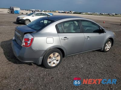 Trzecie zdjęcie samochodu z tyłu: 2010 NISSAN SENTRA 2.0/2.0S/SR/2.0SL VIN:3N1AB6AP1AL645907 - miniatura