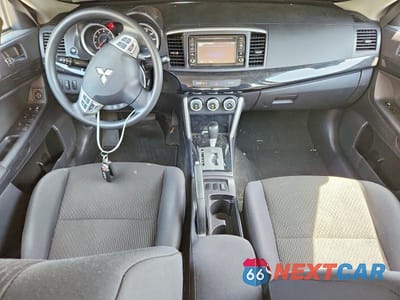 Zdjęcie 8 z 12 samochodu: 2017 MITSUBISHI LANCER ES VIN:JA32V2FW9HU001958 - miniatura