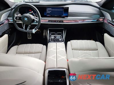 Zdjęcie 8 z 12 samochodu: 2024 BMW 760 XI VIN:WBA33EJ0XRCR36975 - miniatura