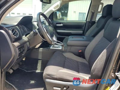 Zdjęcie 7 z 12 samochodu: 2017 TOYOTA TUNDRA SR5 VIN:5TFDW5F19HX676012 - miniatura