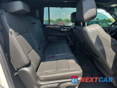 Zdjęcie 11 z 13 samochodu: 2021 CHEVROLET SUBURBAN K1500 RST VIN:1GNSKEKD4MR441400 - miniatura