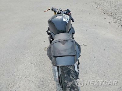 Zdjęcie 6 z 9 samochodu: 2005 HONDA CBR600 RR VIN:JH2PC37025M209471 - miniatura