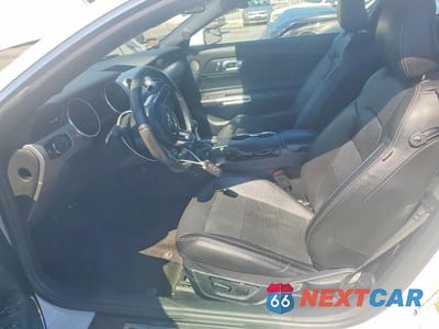 Zdjęcie 7 z 12 samochodu: 2018 FORD MUSTANG VIN:1FA6P8TH1J5142213 - miniatura