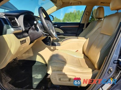 Zdjęcie 7 z 13 samochodu: 2017 TOYOTA HIGHLANDER HYBRID LIMITED PLATINUM VIN:5TDDGRFH8HS032623 - miniatura