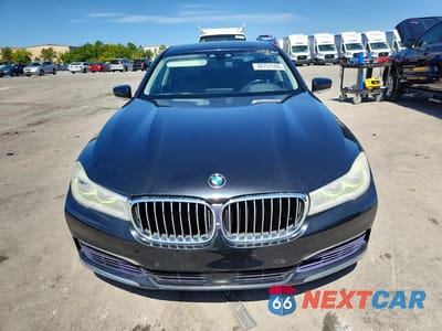 Piąte zdjęcie samochodu w środku: 2016 BMW 750 XI VIN:WBA7F2C57GG419252 - miniatura