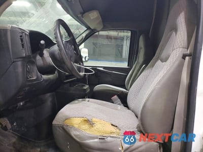 Zdjęcie 7 z 14 samochodu: 2006 CHEVROLET EXPRESS G3500 VIN:1GBHG31U761190226 - miniatura