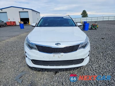 Piąte zdjęcie samochodu w środku: 2016 KIA OPTIMA LX VIN:5XXGT4L32GG042018 - miniatura