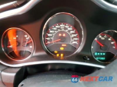 Zdjęcie 9 z 13 samochodu: 2013 DODGE AVENGER SE VIN:1C3CDZAB4DN642983 - miniatura
