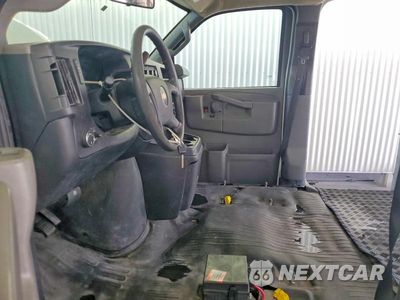 Zdjęcie 7 z 13 samochodu: 2020 CHEVROLET EXPRESS 2500 CARGO DELIVERY VAN VIN:1GCWGAFG4L1226816 - miniatura