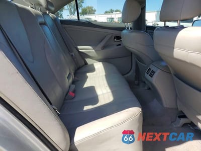 Zdjęcie 10 z 12 samochodu: 2007 TOYOTA CAMRY HYBRID VIN:JTNBB46KX73010672 - miniatura