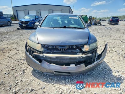 Piąte zdjęcie samochodu w środku: 2010 HONDA CIVIC LX VIN:19XFA1F52AE046504 - miniatura