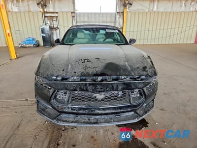 Piąte zdjęcie samochodu w środku: 2024 FORD MUSTANG VIN:1FAGP8UH6R5120075 - miniatura