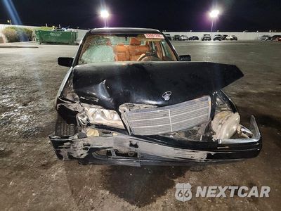 Piąte zdjęcie samochodu w środku: 1995 MERCEDES-BENZ C 220 VIN:WDBHA22E8SF302414 - miniatura