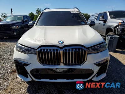 Piąte zdjęcie samochodu w środku: 2021 BMW X7 M50I VIN:5UXCX6C00M9E39158 - miniatura