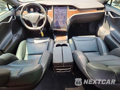 Zdjęcie 8 z 13 samochodu: 2019 TESLA MODEL S VIN:5YJSA1E21KF306005 - miniatura