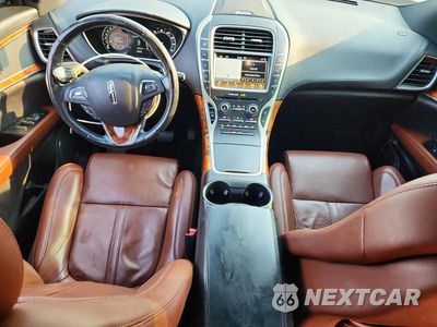 Zdjęcie 8 z 14 samochodu: 2017 LINCOLN MKX RESERVE VIN:2LMPJ6LR9HBL53484 - miniatura