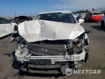 Piąte zdjęcie samochodu w środku: 2017 FORD FUSION TITANIUM PHEV VIN:3FA6P0SU4HR350559 - miniatura