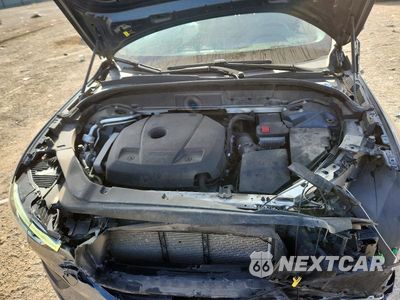 Zdjęcie 11 z 12 samochodu: 2020 VOLVO XC60 T5 MOMENTUM VIN:YV4102RK7L1416286 - miniatura