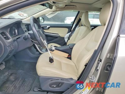 Zdjęcie 7 z 12 samochodu: 2016 VOLVO V60 T5 PLATINUM VIN:YV140MEM1G1306255 - miniatura