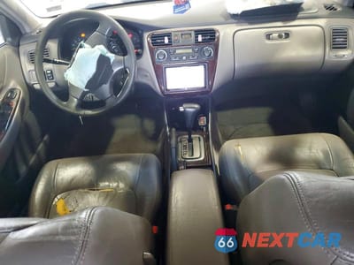 Zdjęcie 8 z 12 samochodu: 2001 HONDA ACCORD EX VIN:1HGCG165X1A063458 - miniatura
