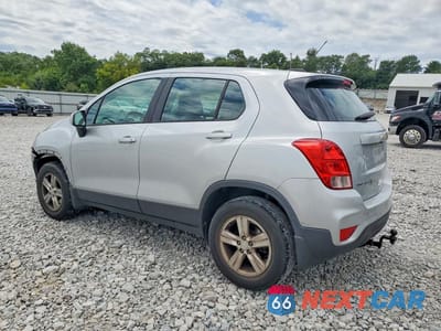 Drugie zdjęcie samochodu z przodu: 2017 CHEVROLET TRAX LS VIN:3GNCJNSB9HL270906 - miniatura