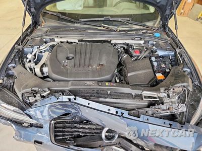 Zdjęcie 11 z 12 samochodu: 2022 VOLVO S60 B5 MOMENTUM VIN:7JRL12TZ4NG154209 - miniatura
