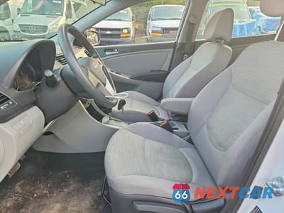 Zdjęcie 7 z 12 samochodu: 2017 HYUNDAI ACCENT SE VIN:KMHCT5AE3HU363209 - miniatura