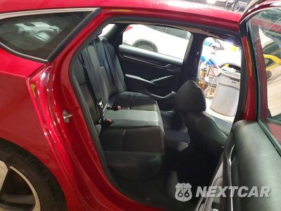 Zdjęcie 10 z 12 samochodu: 2018 HONDA ACCORD SPORT VIN:1HGCV1F33JA257267 - miniatura