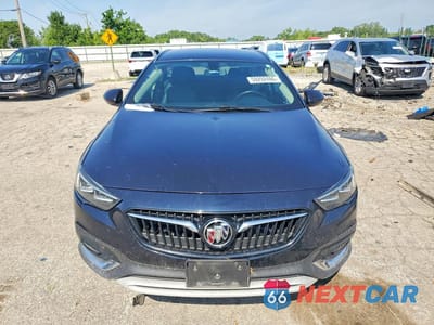 Piąte zdjęcie samochodu w środku: 2018 BUICK REGAL TOURX ESSENCE VIN:W04GV8SX1J1173573 - miniatura