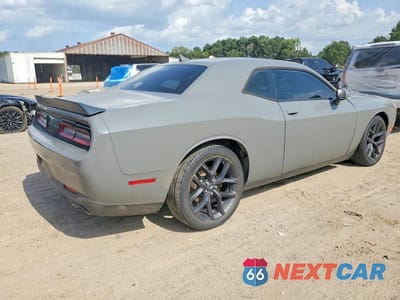 Trzecie zdjęcie samochodu z tyłu: 2018 DODGE CHALLENGER SXT VIN:2C3CDZAG3JH322215 - miniatura