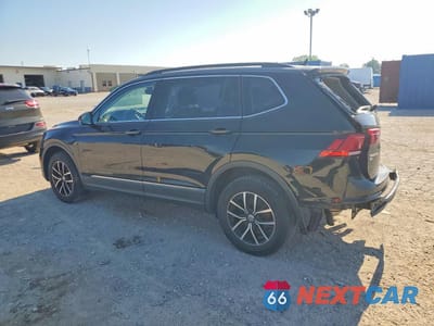 Drugie zdjęcie samochodu z przodu: 2021 VOLKSWAGEN TIGUAN SE VIN:3VV2B7AXXMM158597 - miniatura
