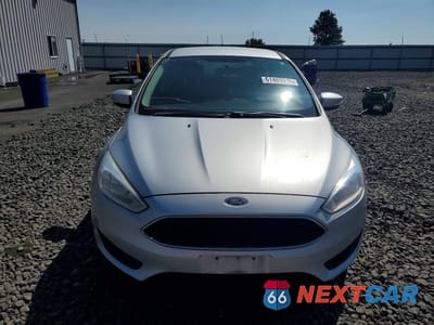 Piąte zdjęcie samochodu w środku: 2016 FORD FOCUS SE VIN:1FADP3K21GL276294 - miniatura