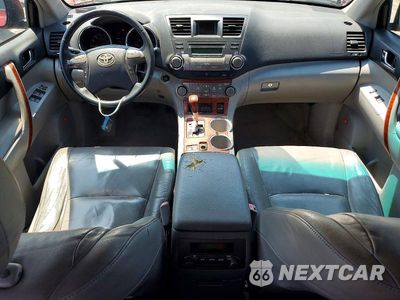 Zdjęcie 8 z 13 samochodu: 2008 TOYOTA HIGHLANDER LIMITED VIN:JTEES42A582071655 - miniatura